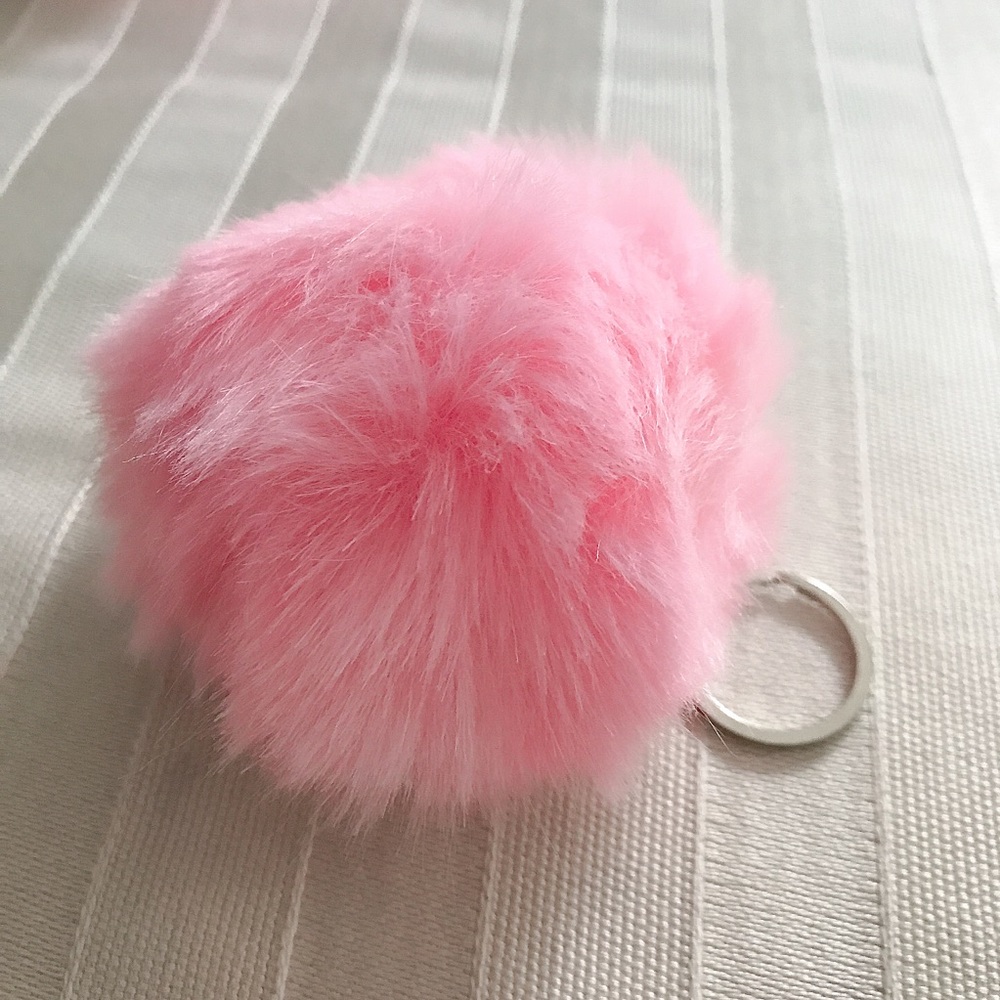 Pink Fur Keychain - Picture 3 of 3